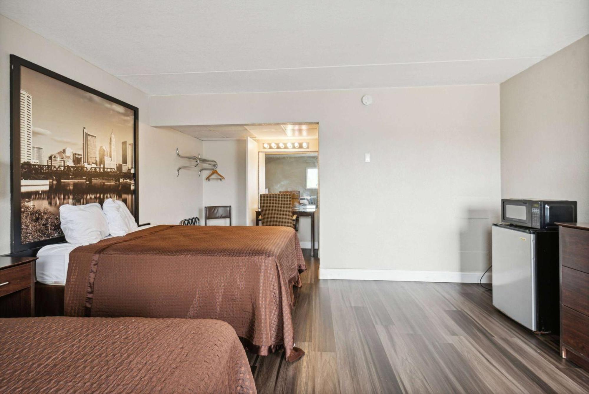 Super 8 By Wyndham Millbury/toledo Hotel